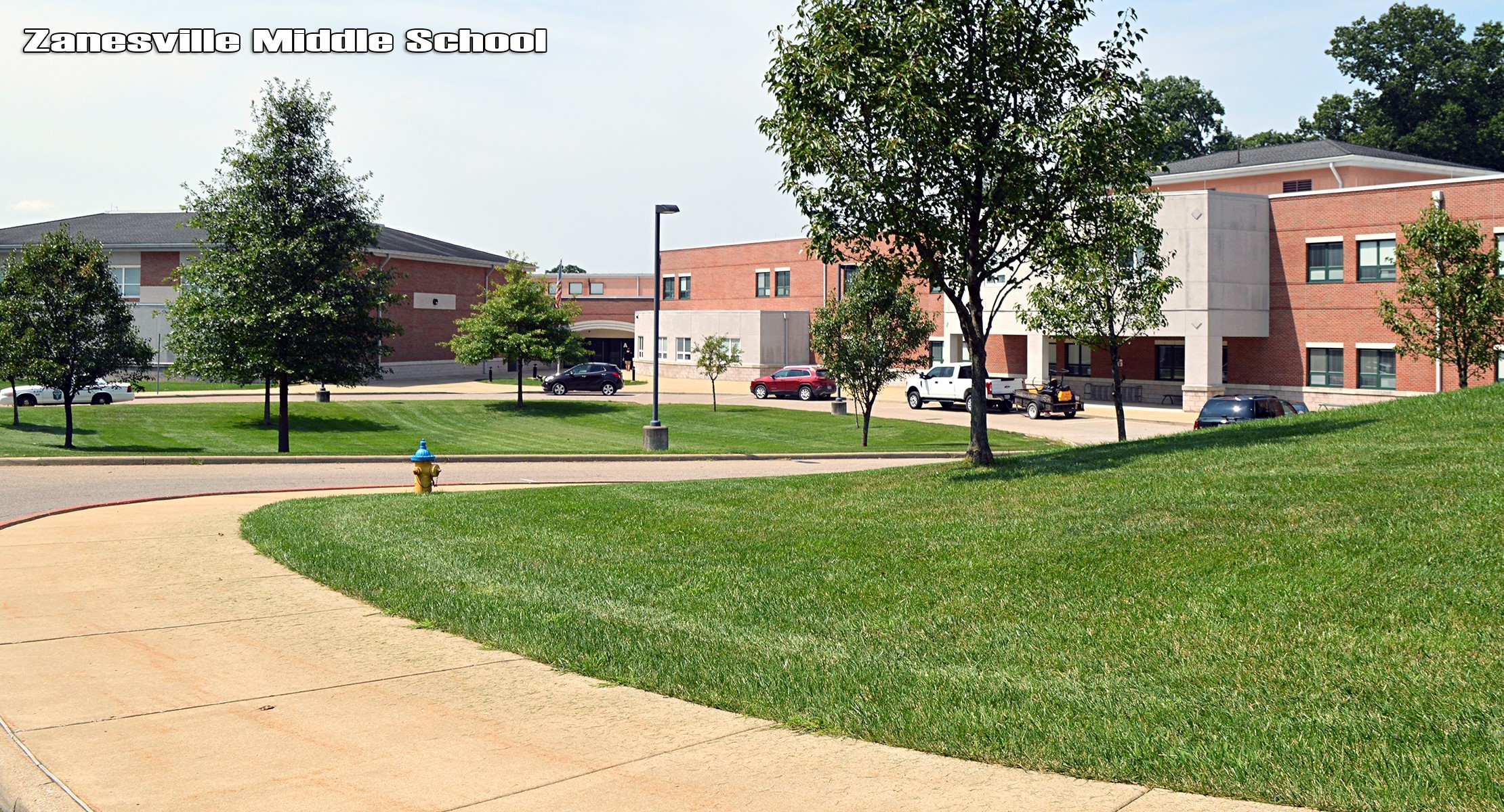 Zanesville Middle School building